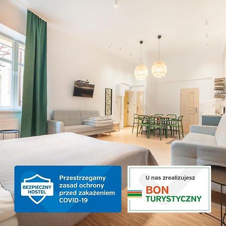 Dizzy Daisy Downtown Apartments Cracovia Esterno foto